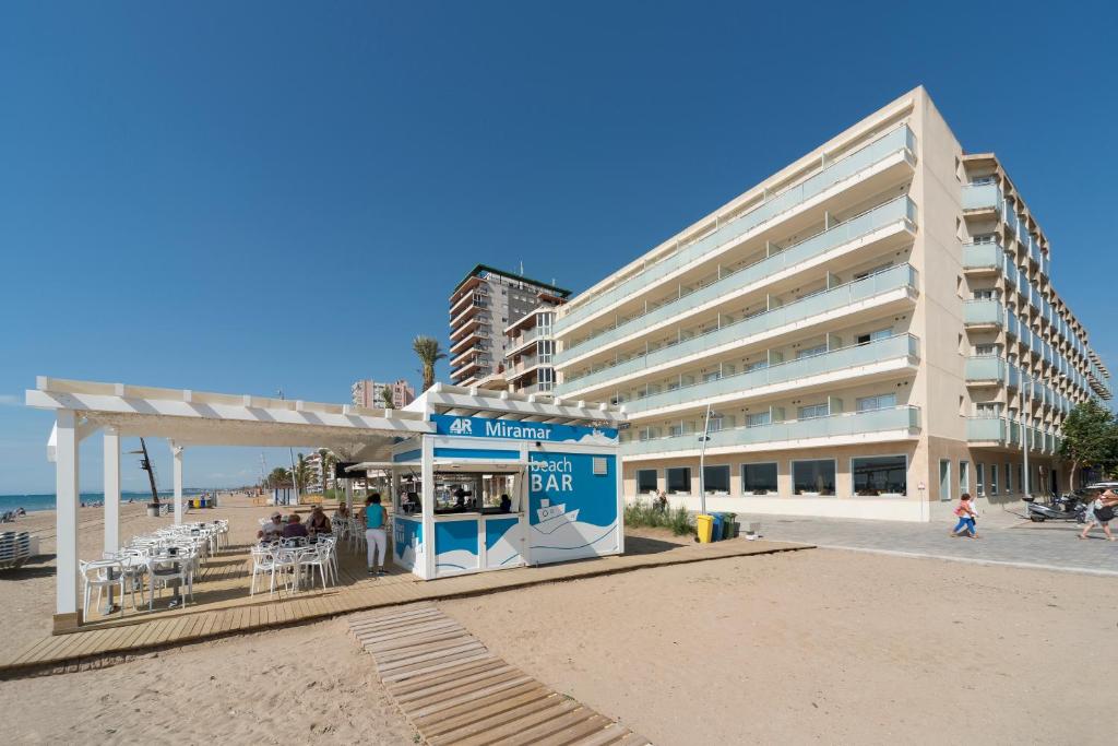 4r miramar calafell hotel primera línea de playa cataluña vistas al mar