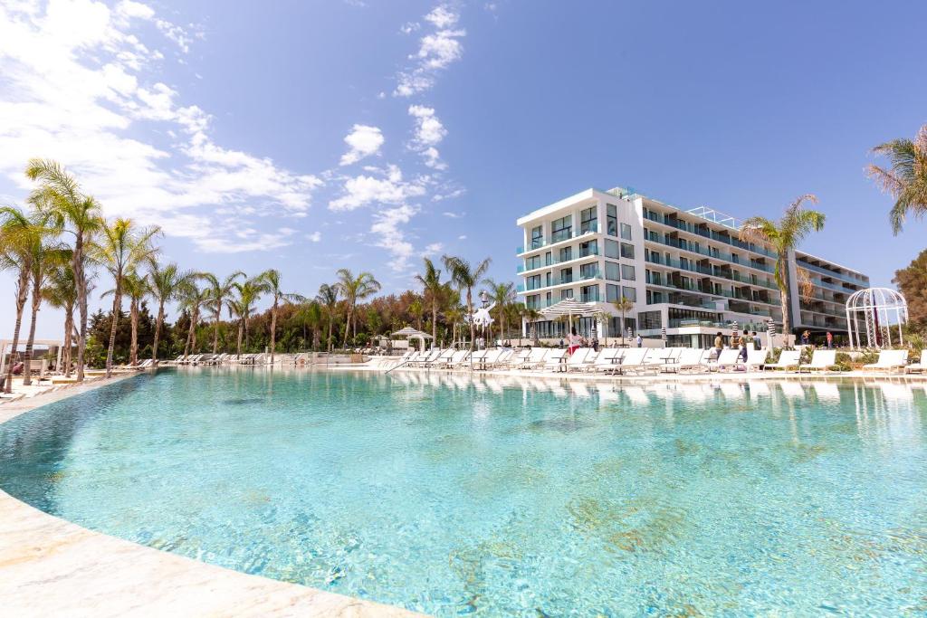 bless hotel ibiza the leading hotels of the world vistas al mar es canar primera línea de playa islas baleares