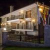 casa buda conors hostal foz galicia playa