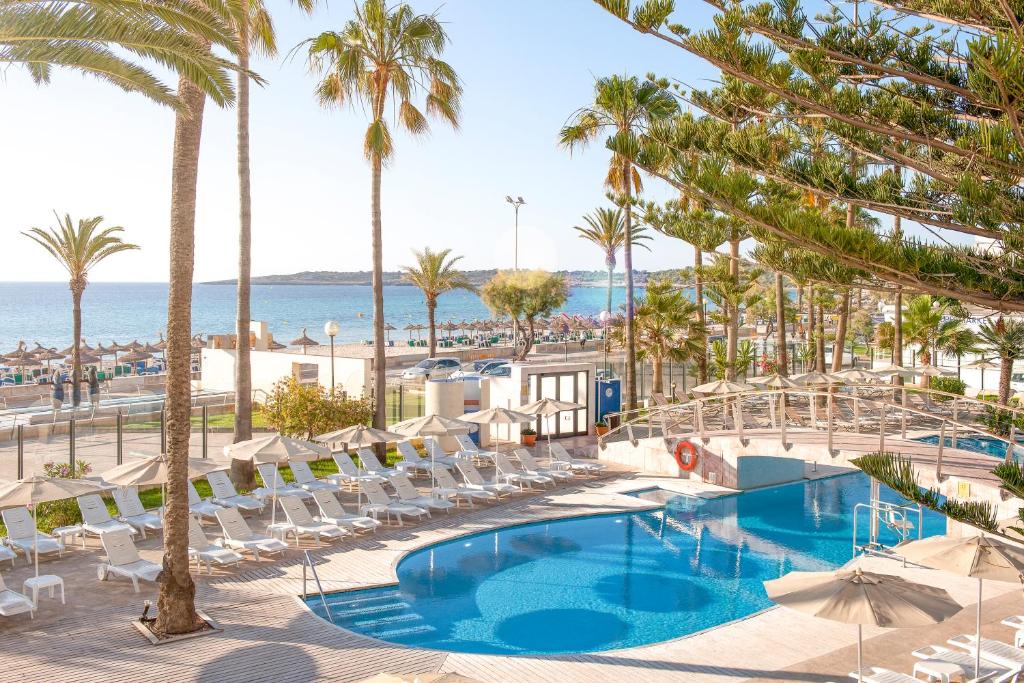 cm playa del moro vistas al mar hotel cala millor a pie de playa mallorca