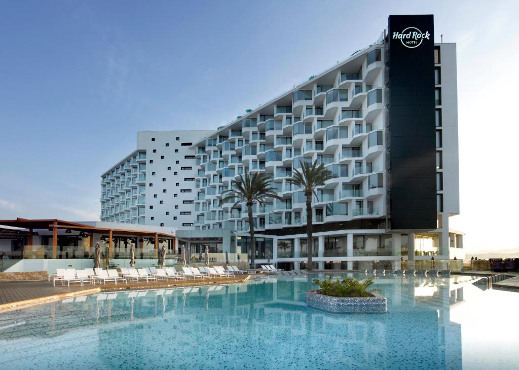 hard rock hotel ibiza vistas al mar playa d'en bossa a pie de playa islas baleares