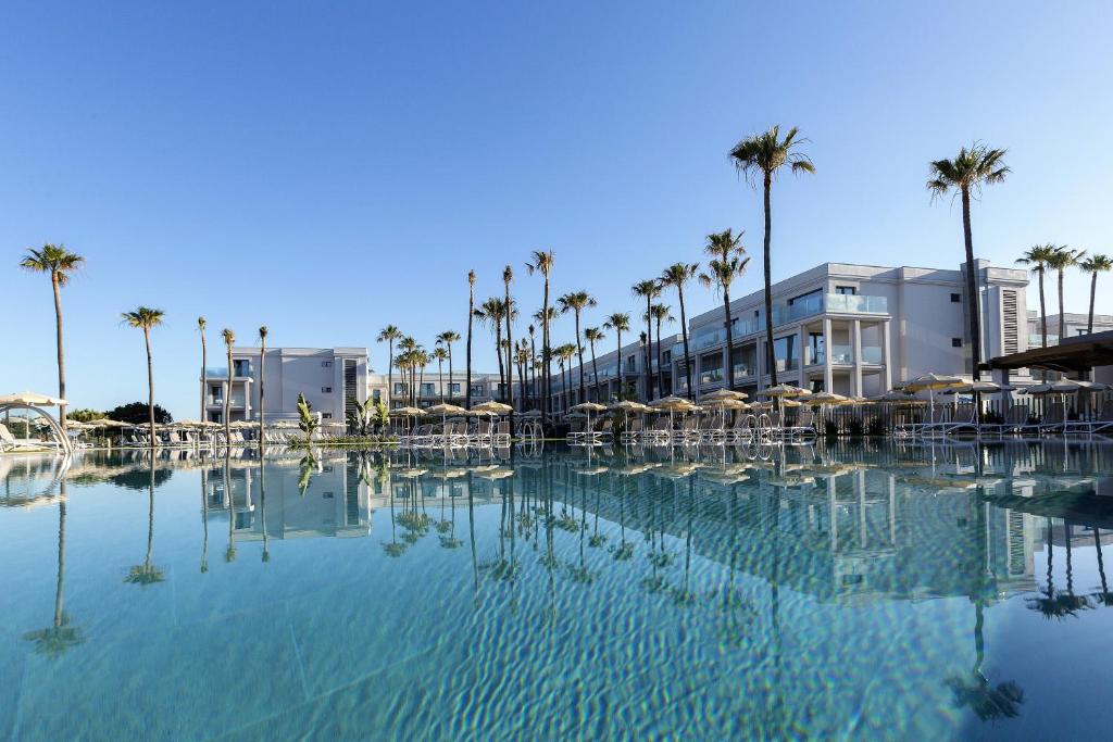 hipotels barrosa park vistas al mar hotel novo sancti petri primera línea de playa chiclana de la frontera