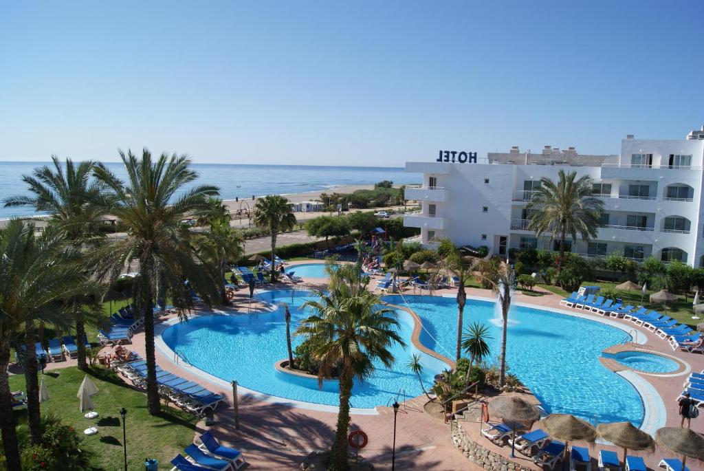 hotel best oasis tropical a pie de playa mojácar andalucía vistas al mar