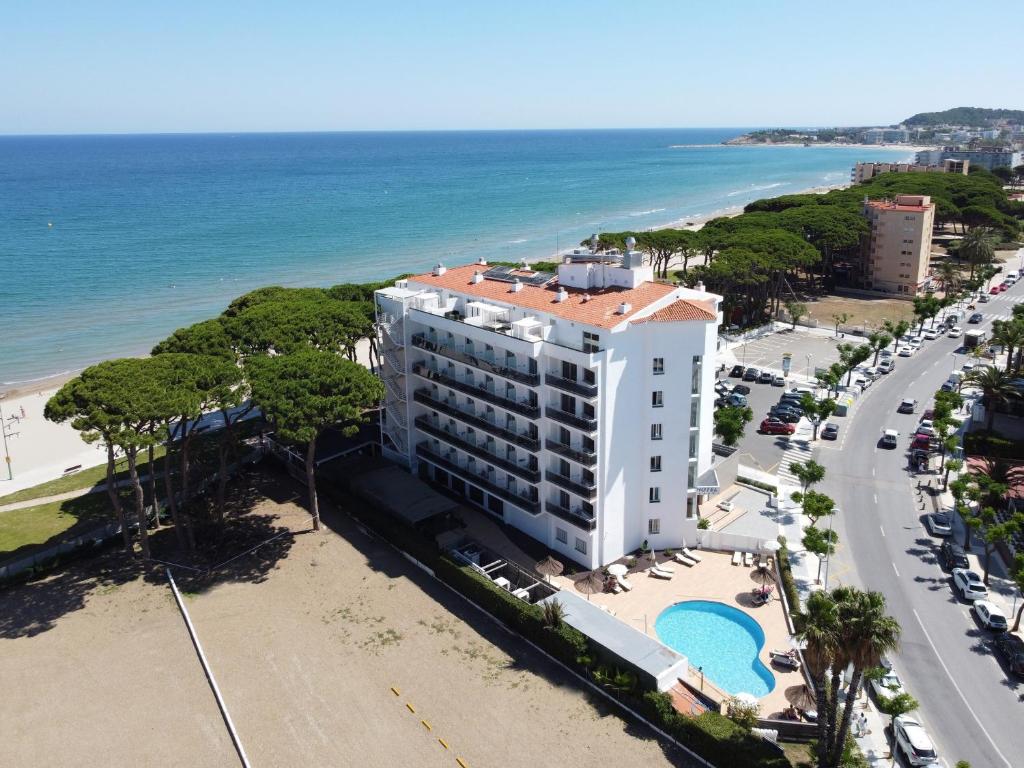 hotel best terramarina primera línea de playa la pineda cataluña