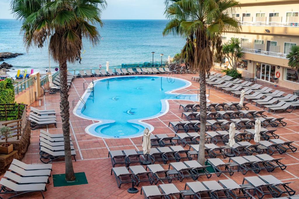 hotel cala font a pie de playa salou cataluña vistas al mar