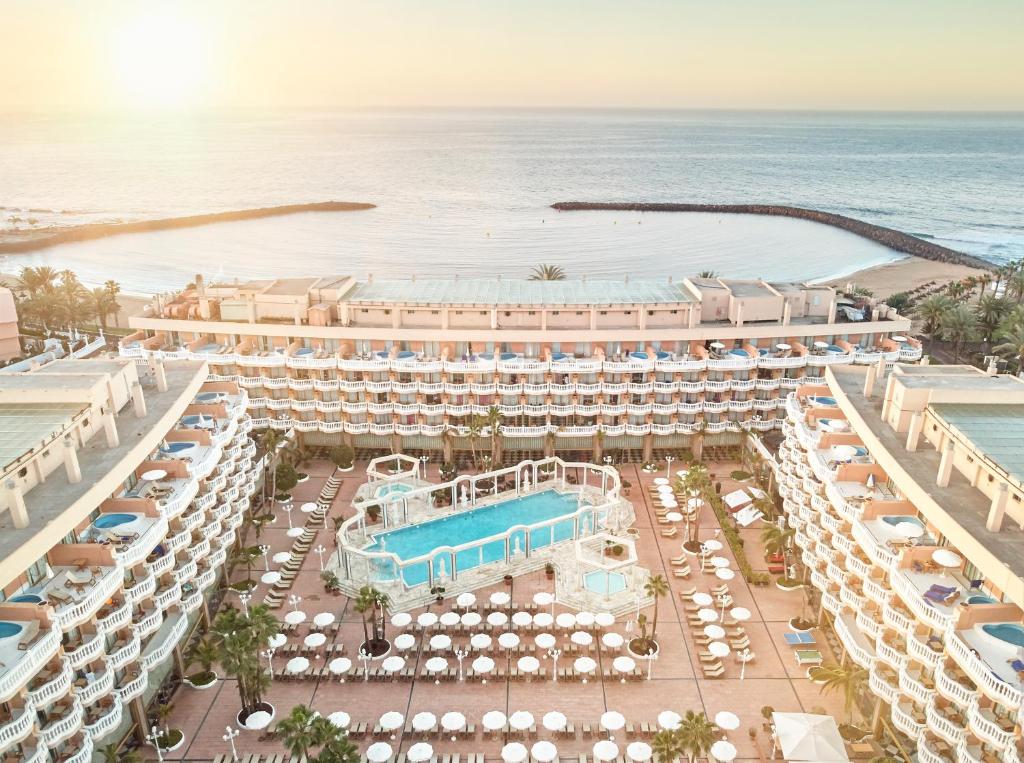 hotel cleopatra palace vistas al mar playa de las américas a pie de playa tenerife canarias