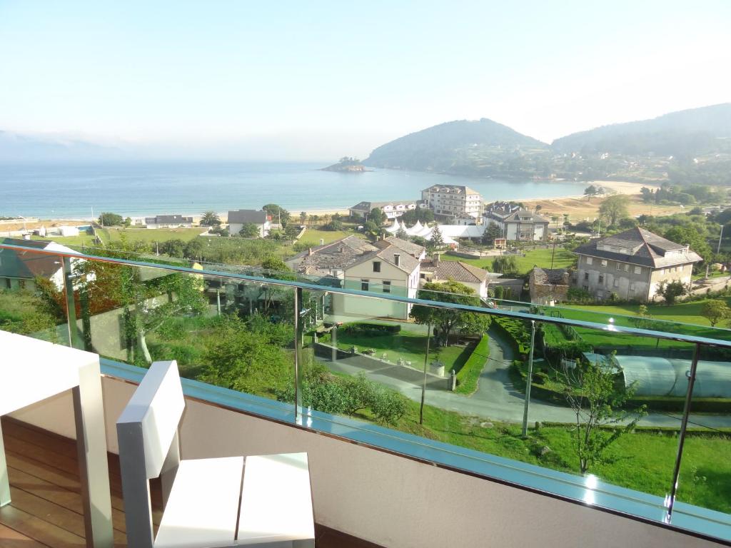 hotel ego primera línea de playa viveiro galicia vistas al mar