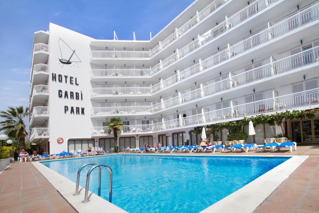 hotel garbi park aquasplash lloret de mar playa