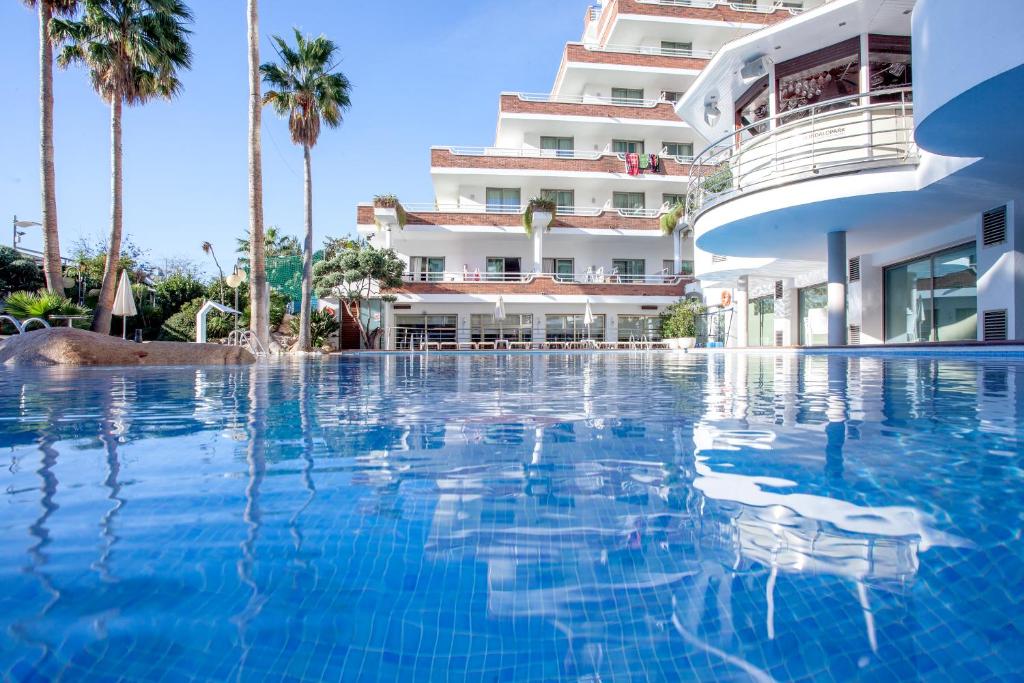 hotel indalo park vistas al mar santa susanna cataluña playa
