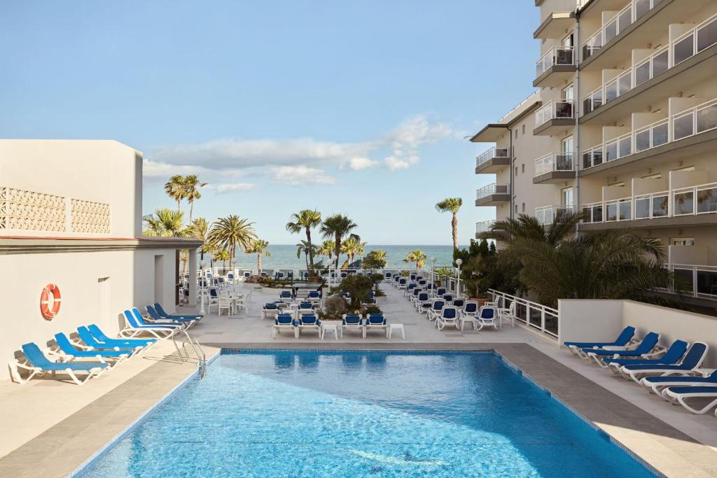 hotel las arenas affiliated by melia a pie de playa benalmádena vistas al mar