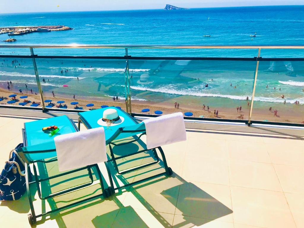 hotel marconi a pie de playa benidorm comunidad valenciana vistas al mar
