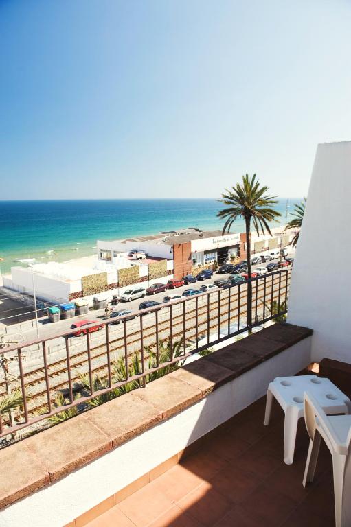 hotel miramar badalona primera línea de playa cataluña vistas al mar