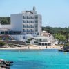 hotel playa santandria adults only vistas al mar cala santandria menorca islas baleares playa