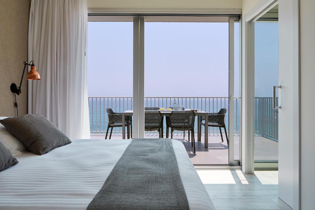 hotel reimar a pie de playa sant antoni de calonge cataluña vistas al mar