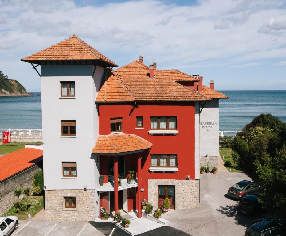 hotel ribadesella playa primera línea de playa asturias vistas al mar