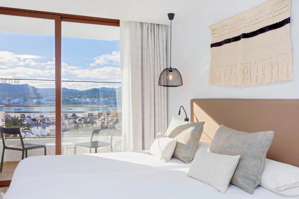 hotel sa clau by mambo vistas al mar san antonio a pie de playa ibiza