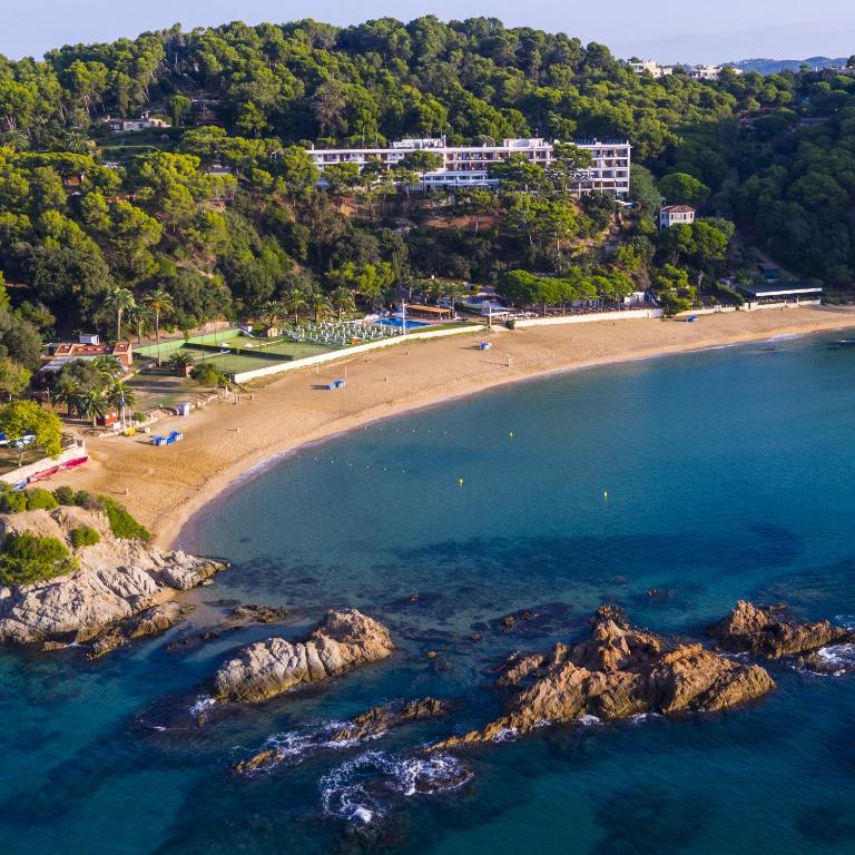 hotel santa marta a pie de playa lloret de mar cataluña vistas al mar