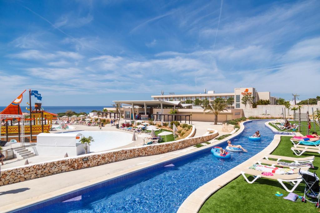 hotel sur menorca suites waterpark vistas al mar punta prima menorca islas baleares playa