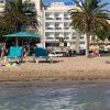 hotel vela a pie de playa rosas cataluña vistas al mar