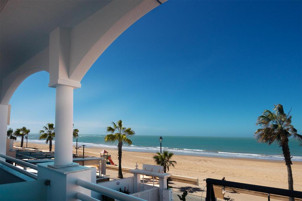 hotel vertice chipiona mar vistas al mar chipiona primera línea de playa