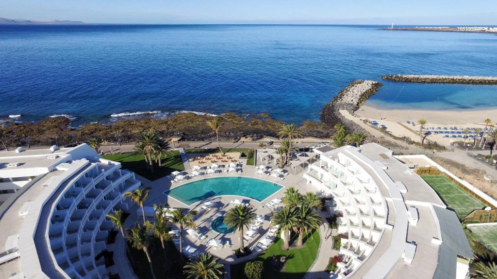 iberostar selection lanzarote park vistas al mar hotel playa blanca primera línea de playa canarias