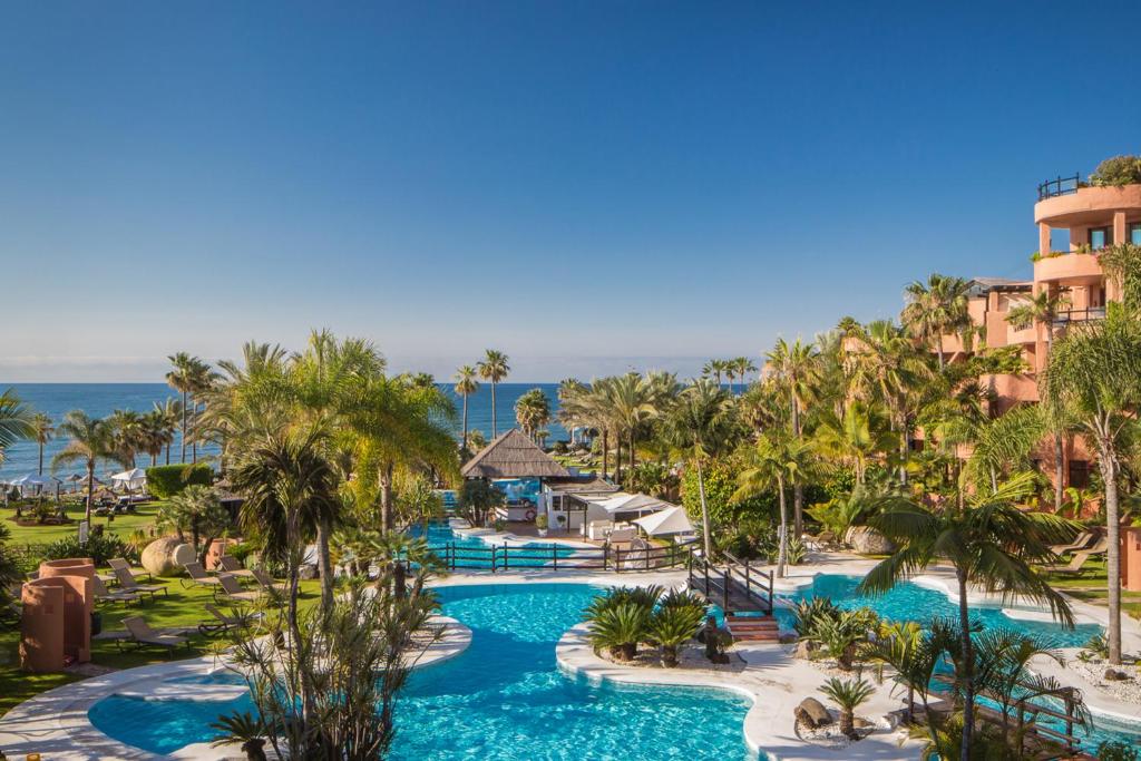 kempinski hotel bahia beach resort spa primera línea de playa estepona andalucía vistas al mar