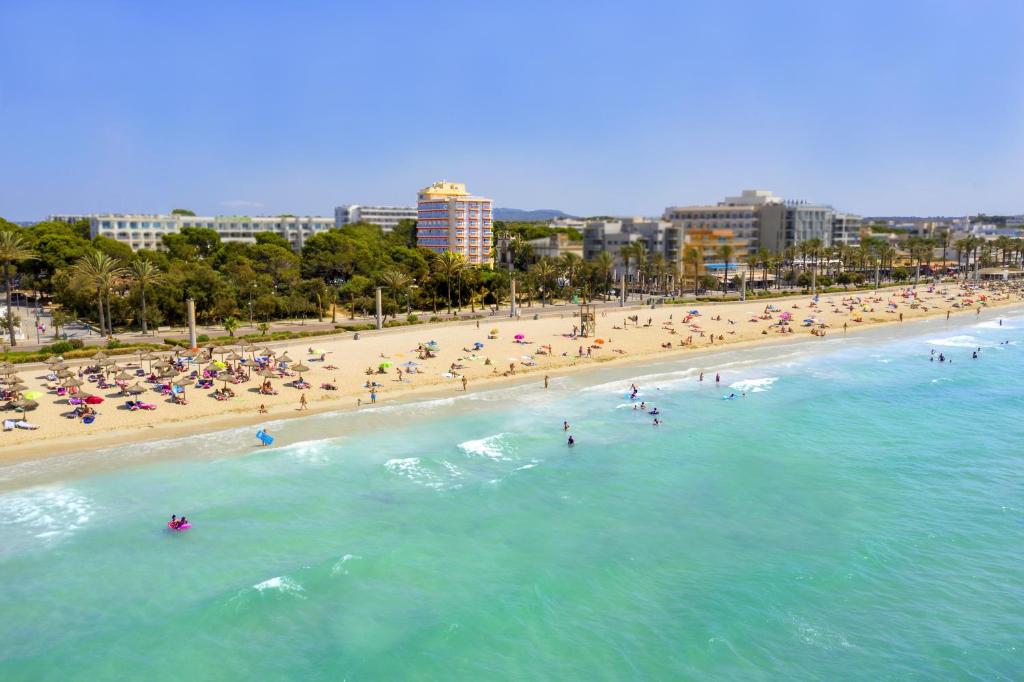 leman hotel y apartamentos vistas al mar apartahotel playa de palma primera línea de playa mallorca