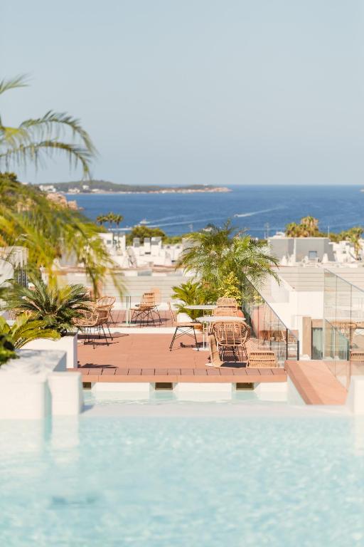 nativo hotel ibiza vistas al mar santa eulària des riu islas baleares playa