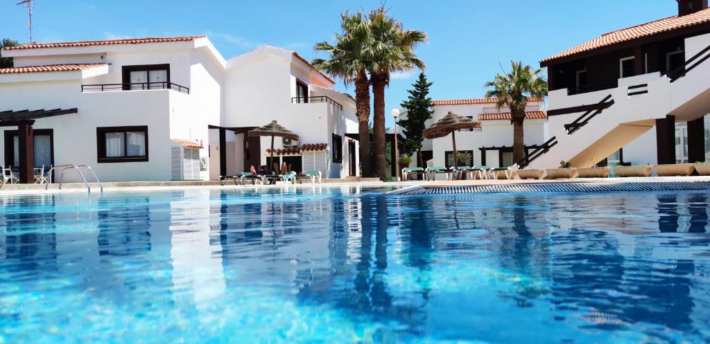nuramar resort villas apartahotel cala'n bosch menorca playa