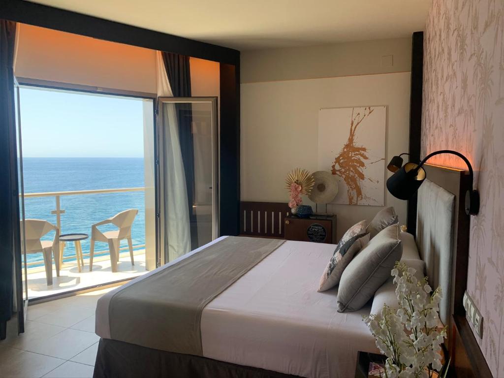on aleta room designed for adults hotel primera línea de playa almuñécar andalucía vistas al mar