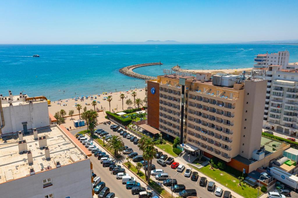 prestige victoria vistas al mar hotel primera línea de playa rosas cataluña
