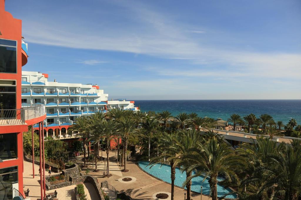 r2 hotel pajara beach vistas al mar costa calma primera línea de playa fuerteventura