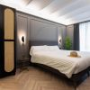 reina 107 beach boutique hostal valencia playa