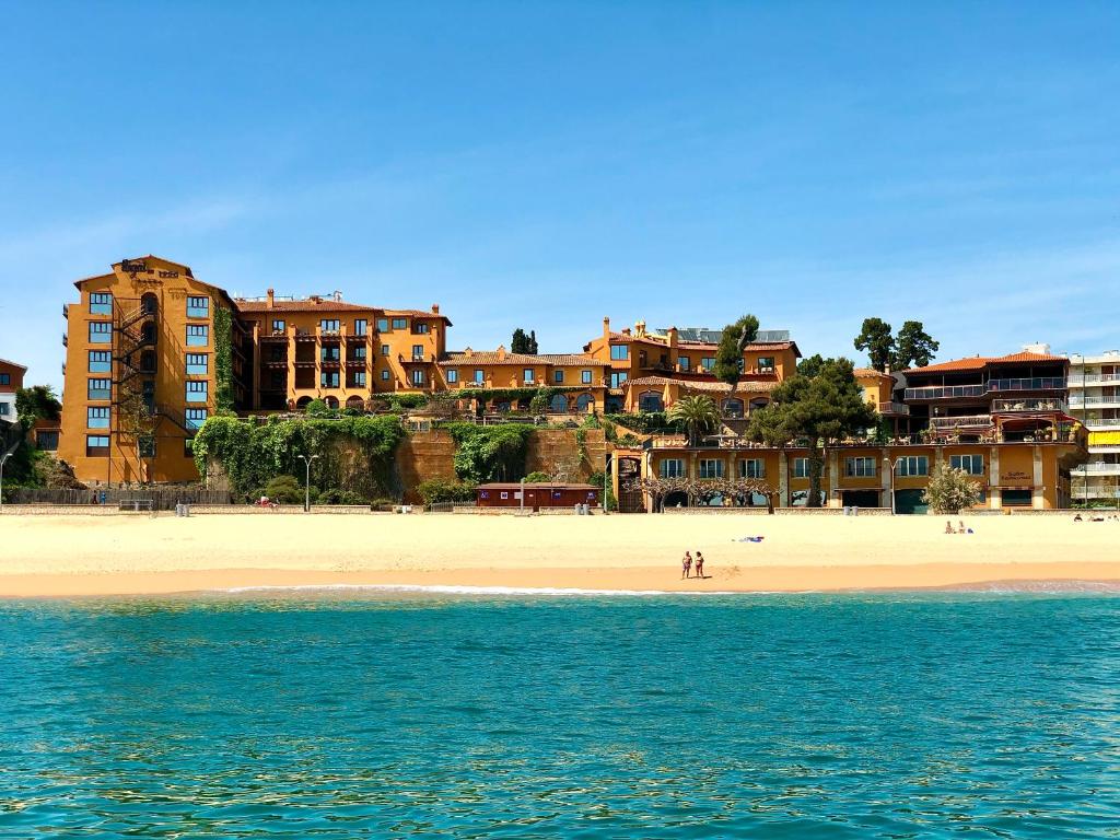 rigat park spa hotel a pie de playa lloret de mar cataluña vistas al mar