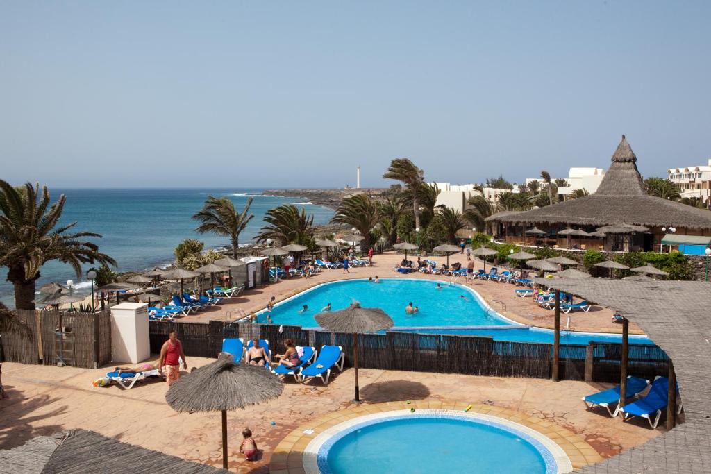 sbh hotel royal monica vistas al mar playa blanca a pie de playa lanzarote