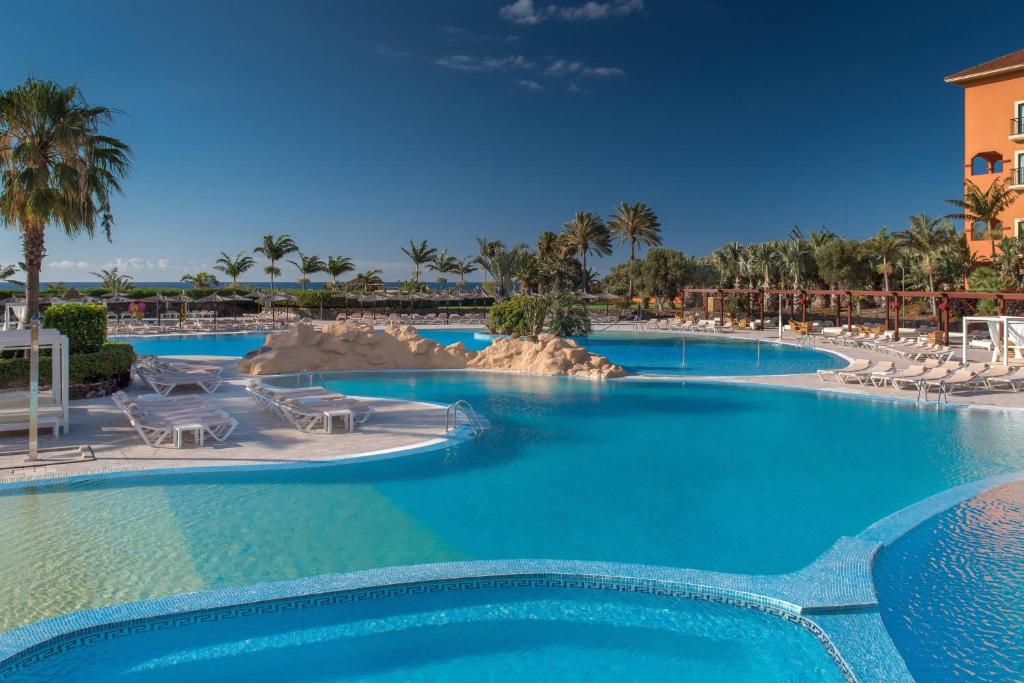sheraton fuerteventura golf spa resort vistas al mar hotel caleta de fuste primera línea de playa canarias