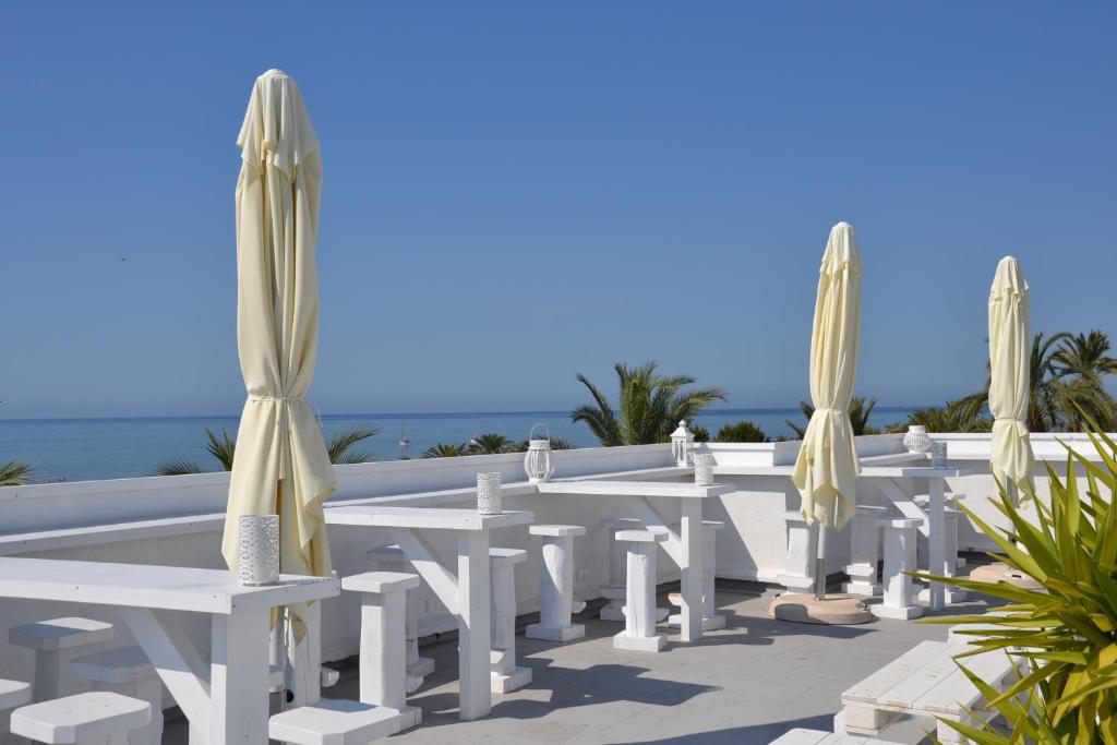 solvi hotel primera línea de playa vilanova i la geltrú cataluña vistas al mar