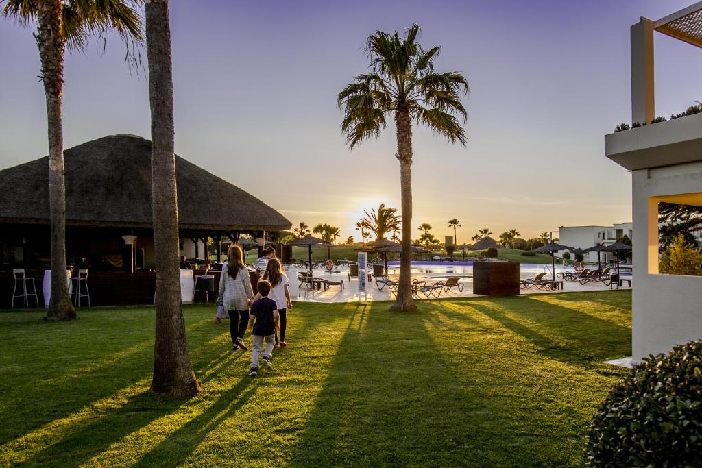 vincci resort costa golf hotel novo sancti petri chiclana de la frontera playa